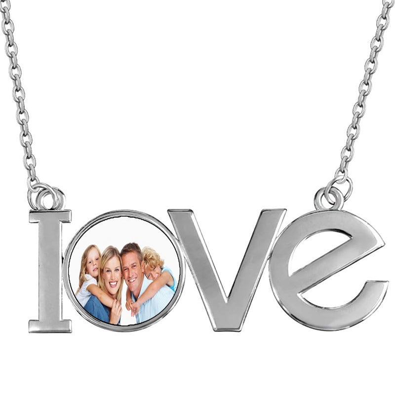 Personalized Heart Locket Necklace,Custom Engraved Heart Locket Necklace,Heart Locket Necklace with Photo,Birthday Gift for Her,Gift for Mom